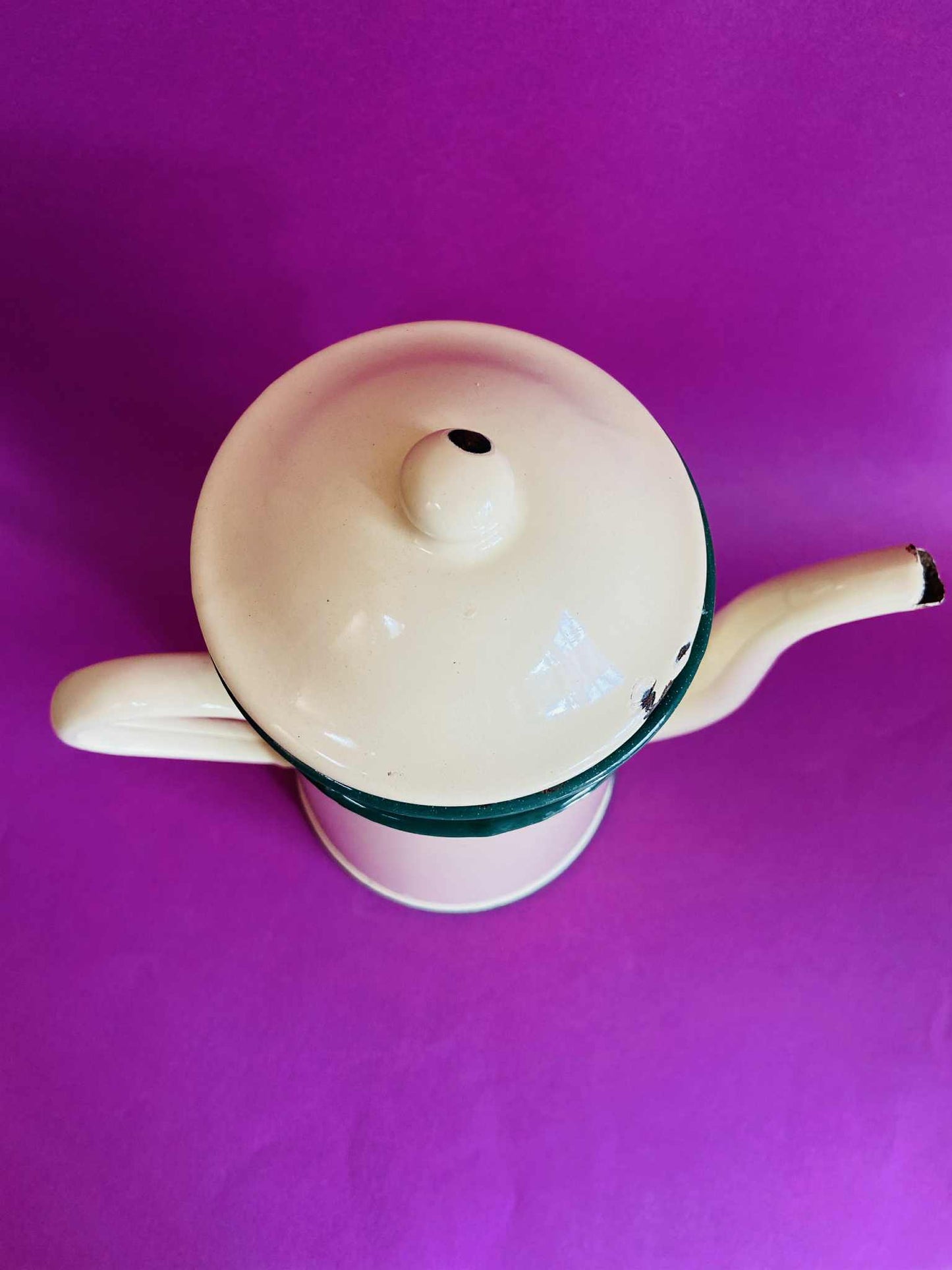 Ancienne cafetière émaillée CREME/VERT