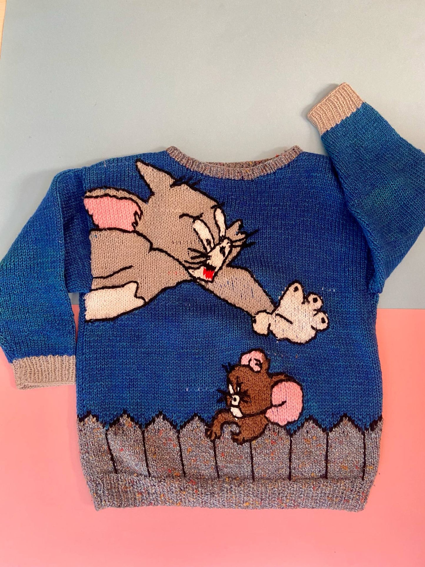 Pull fait main vintage TOM&JERRY