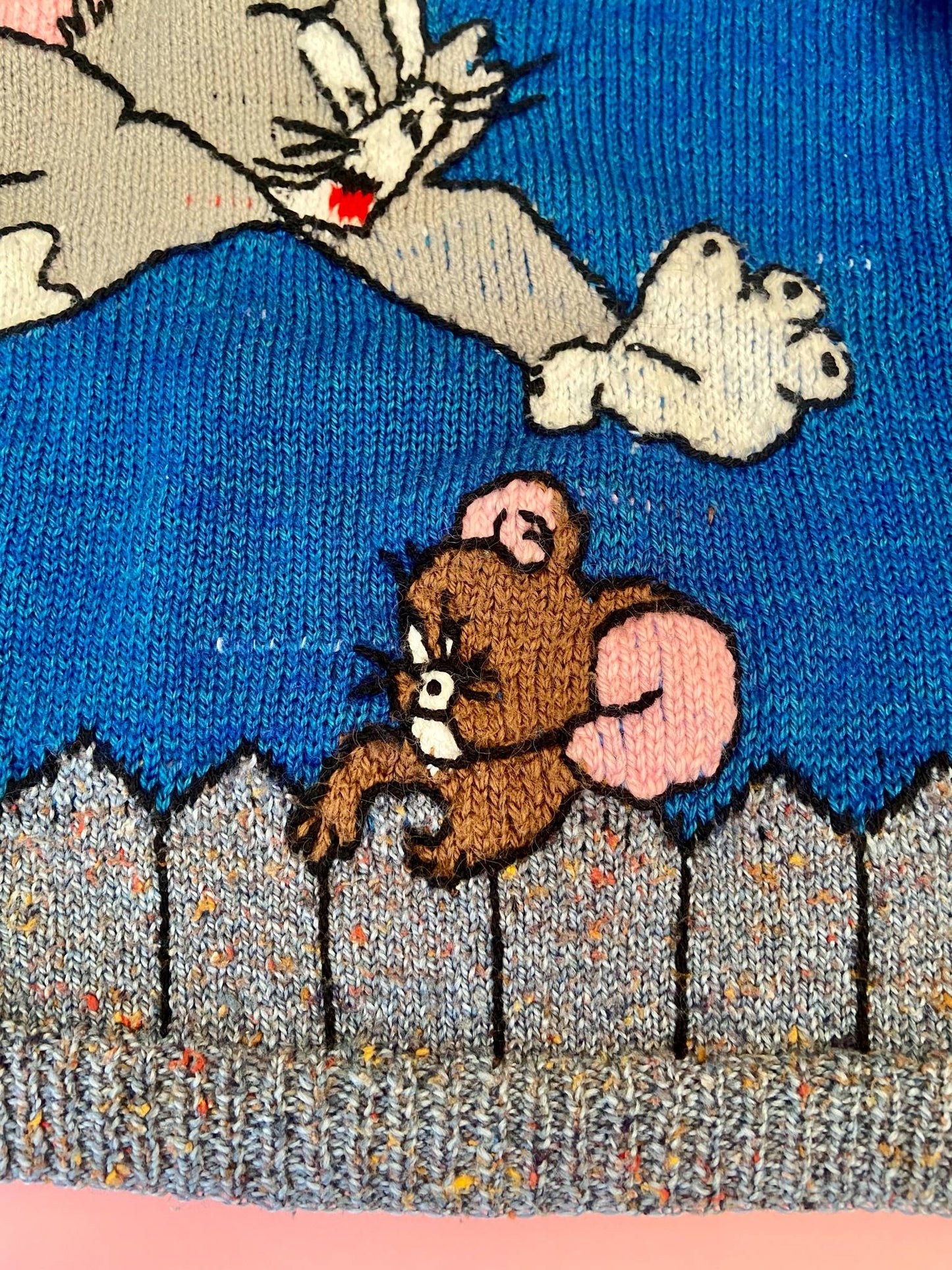 Pull fait main vintage TOM&JERRY