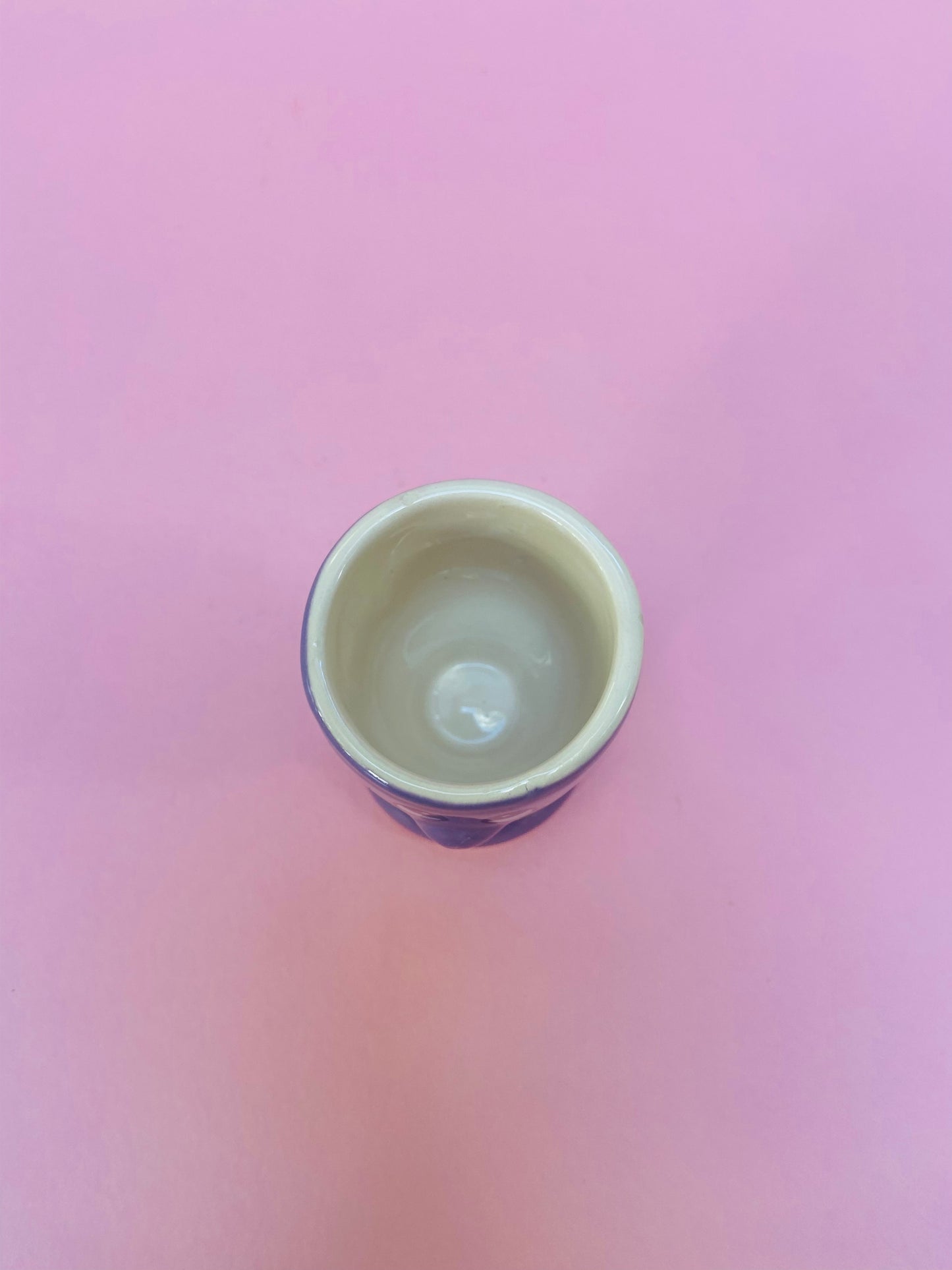 Coquetier violet « RÊVEUR »