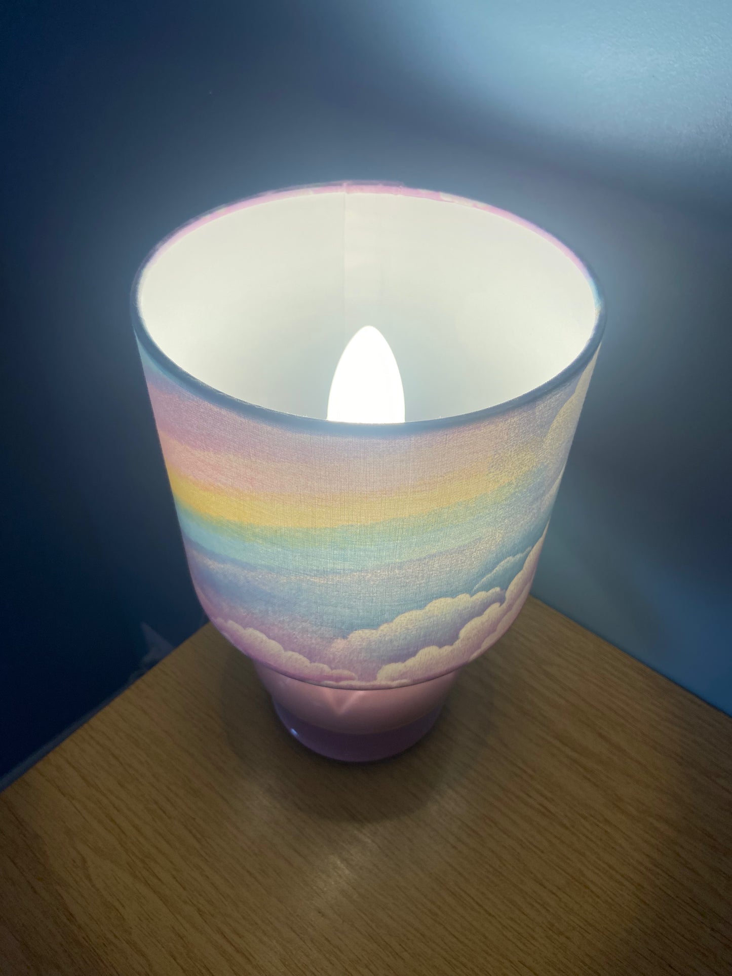 Lampe Créa CHACH pied céramique rose abat-jour ARC EN CIEL
