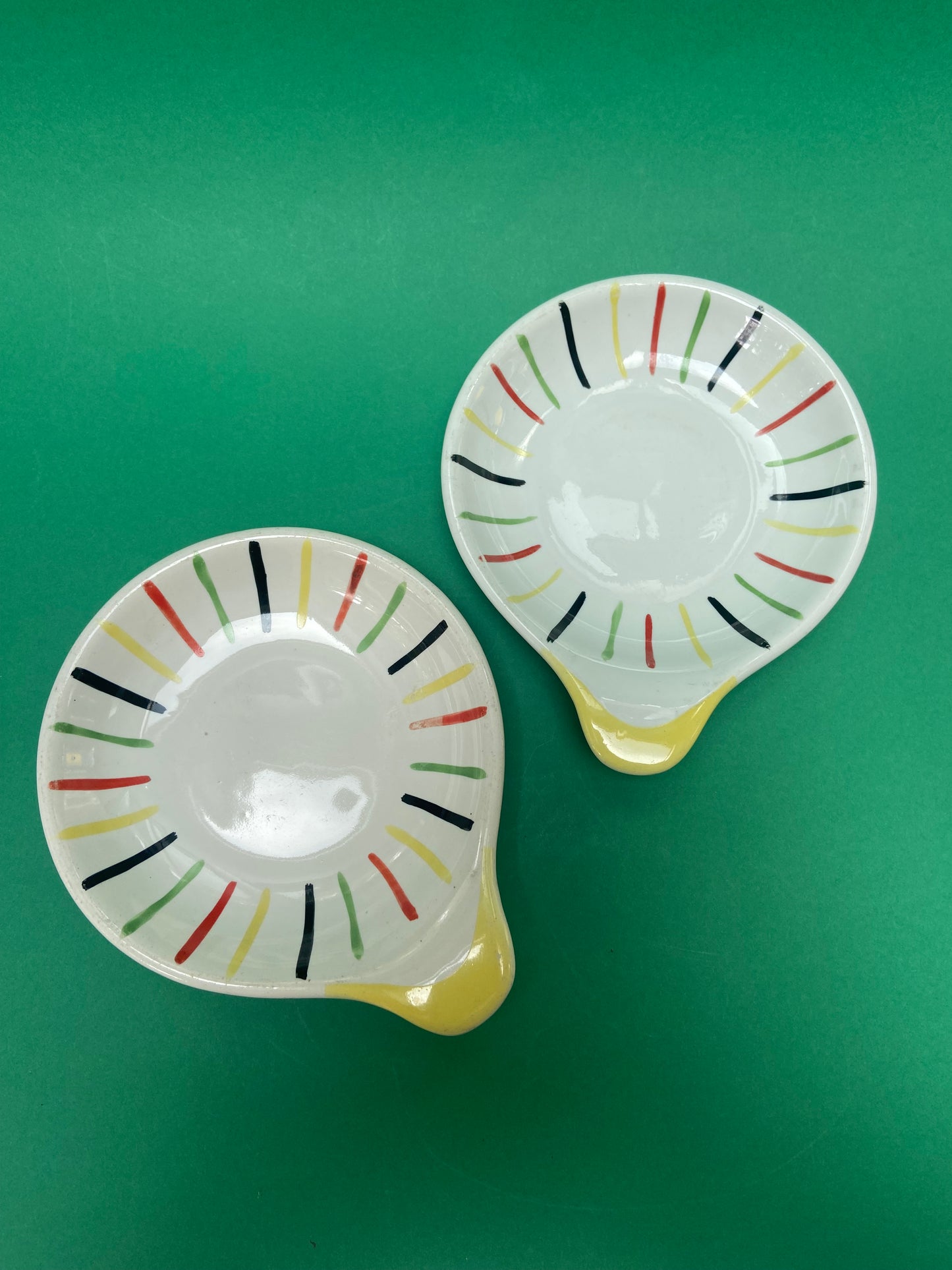 2 coupelles apéritives multicolores