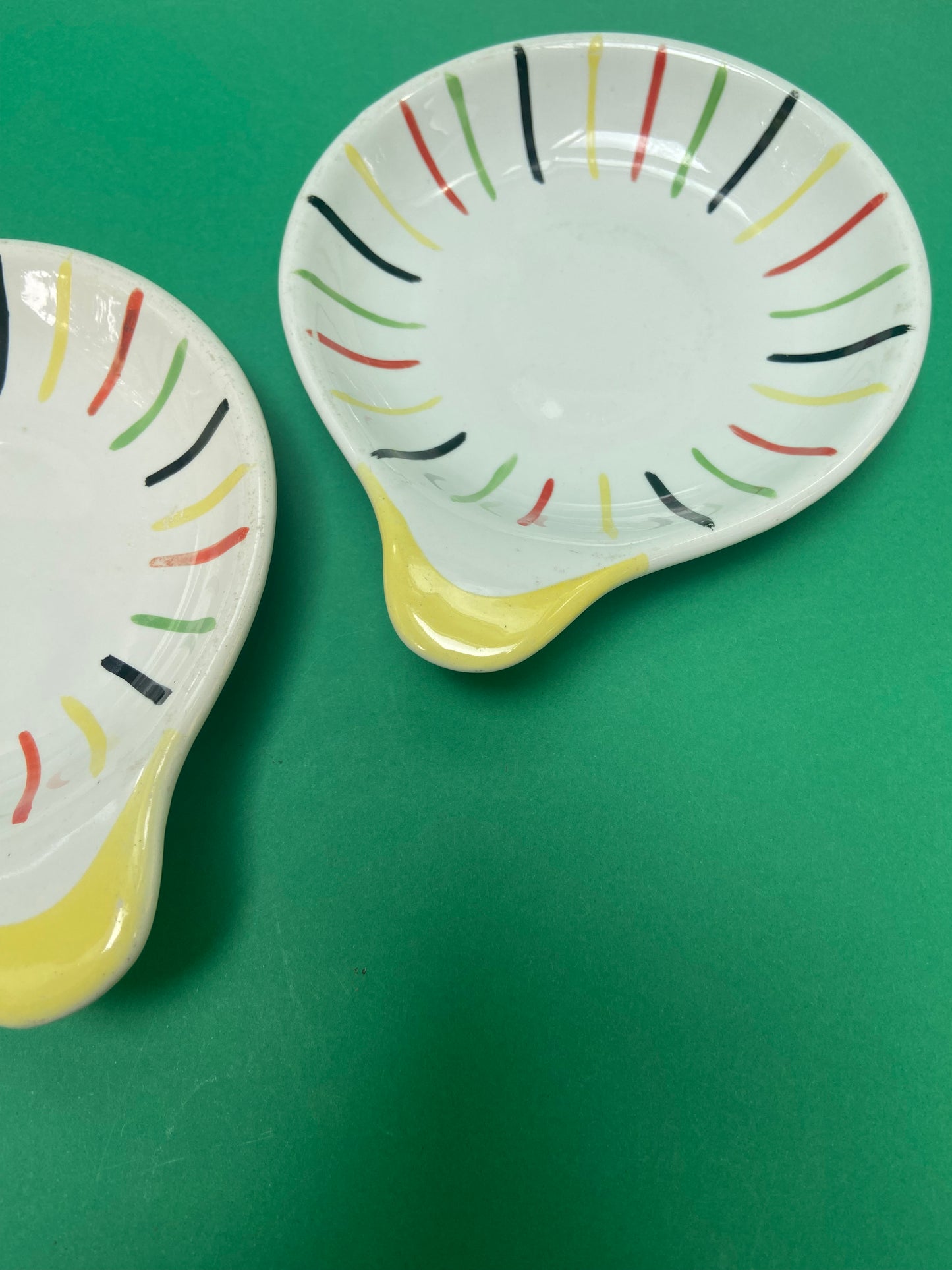 2 coupelles apéritives multicolores