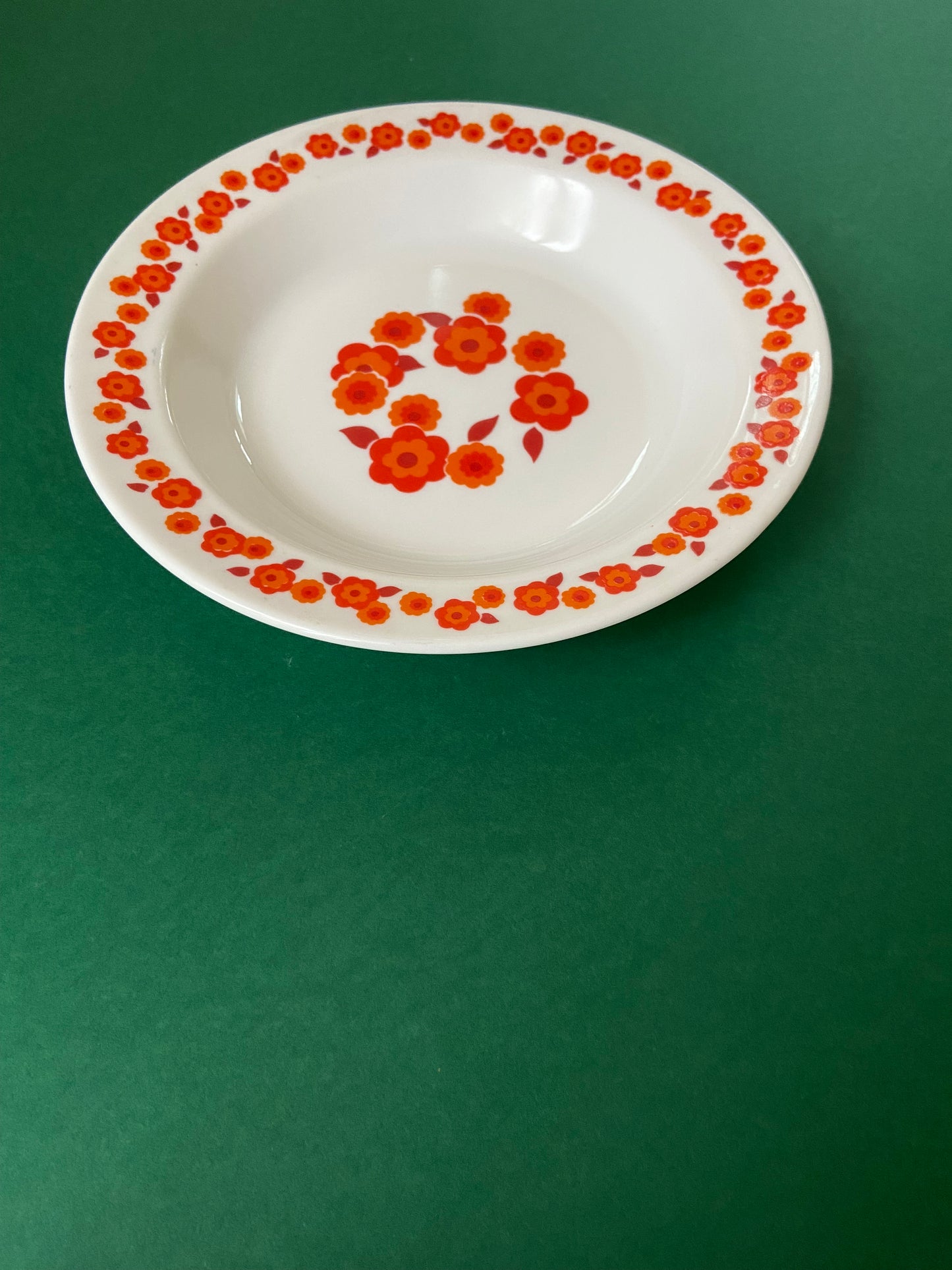 Assiette creuse Arcopal LOTUS