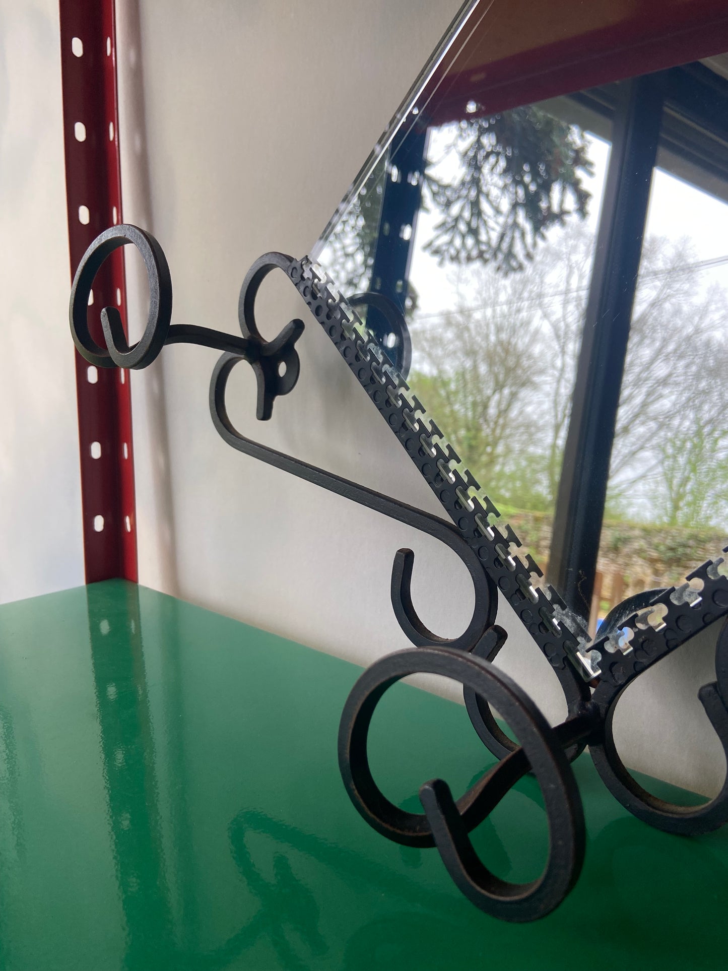 Diamond mirror wrought iron structure with 3 hooks
