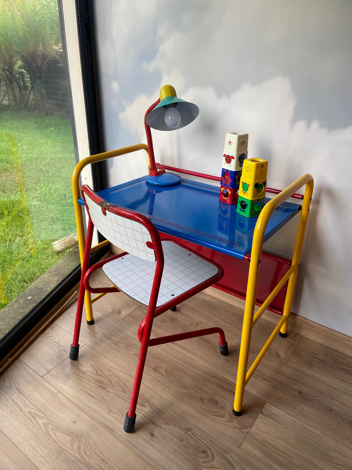 Bureau vintage COLORBLOCK années 80