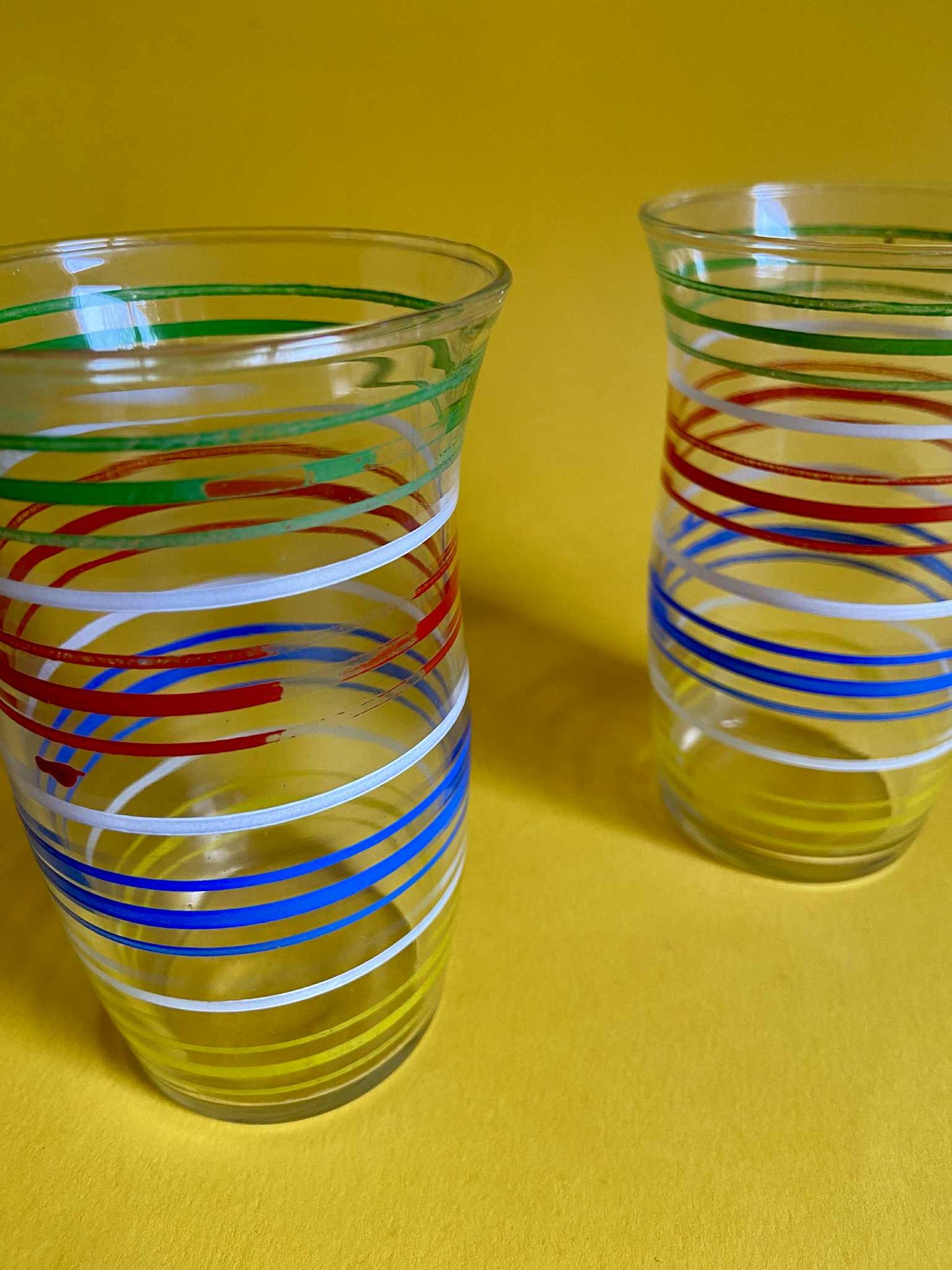 Ensemble carafe et verres assortis LIGNES COULEURS PRIMAIRES