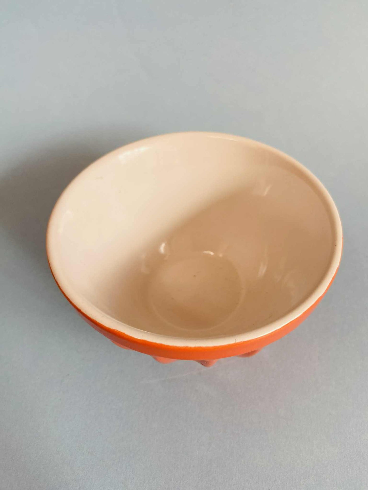 Petit bol côtelé ORANGE intérieur BLANC