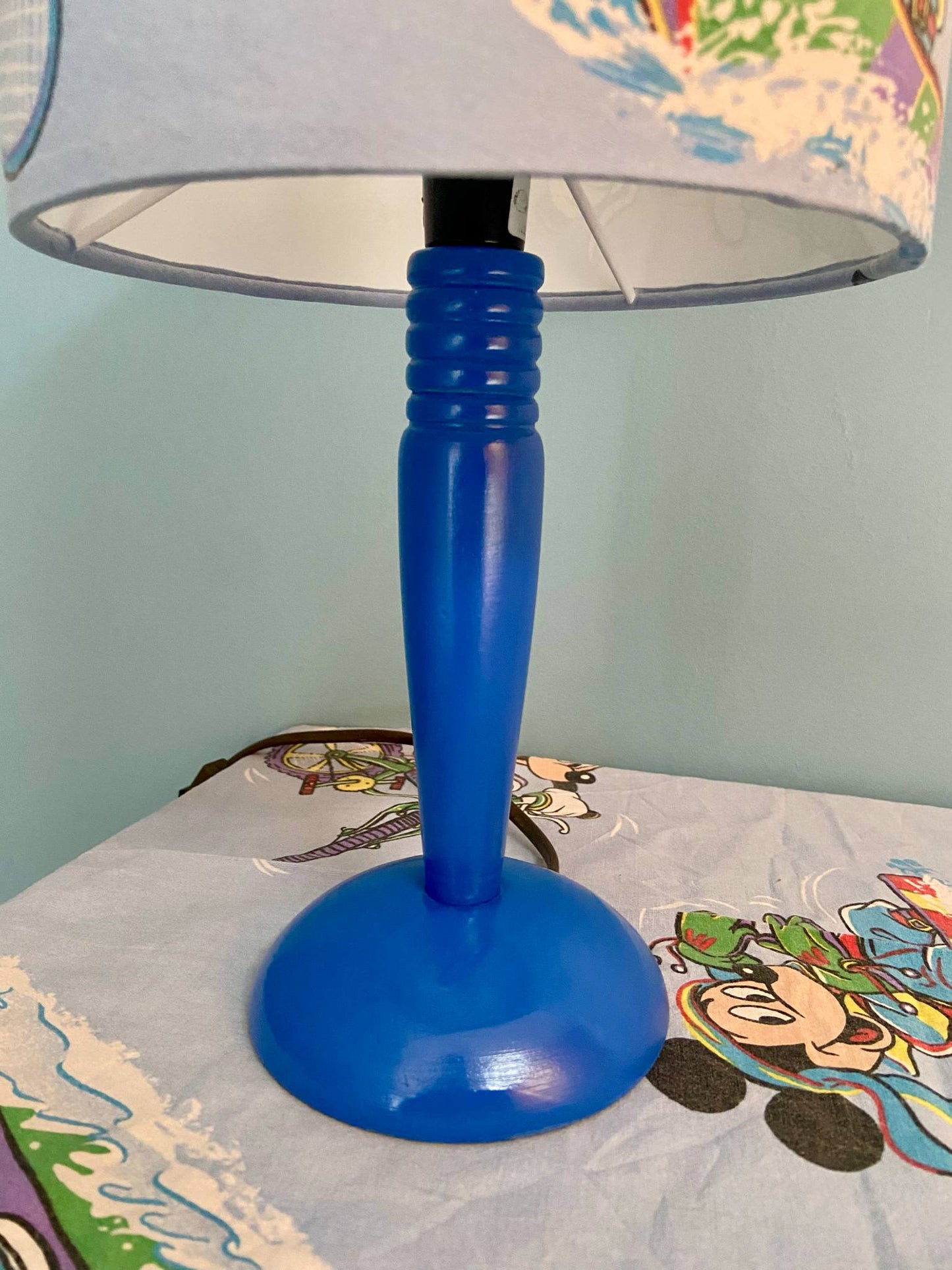 Lampe Créa CHACH pied bois bleu abat-jour MICKEY