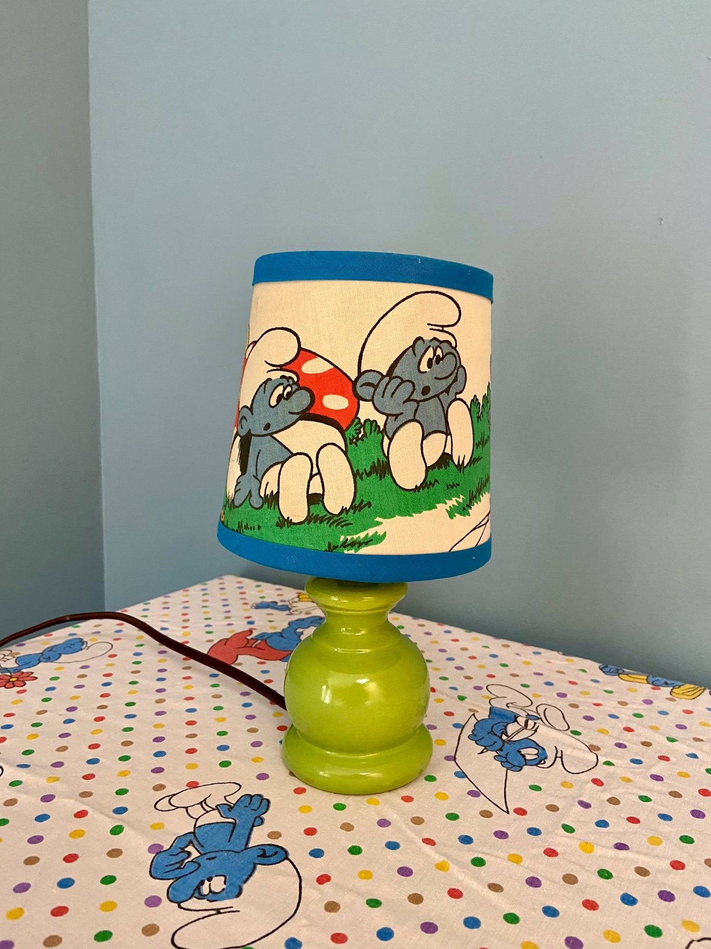 Bébé lampe Créa CHACH pied bois vert pomme abat-jour vintage SCHTROUMPS