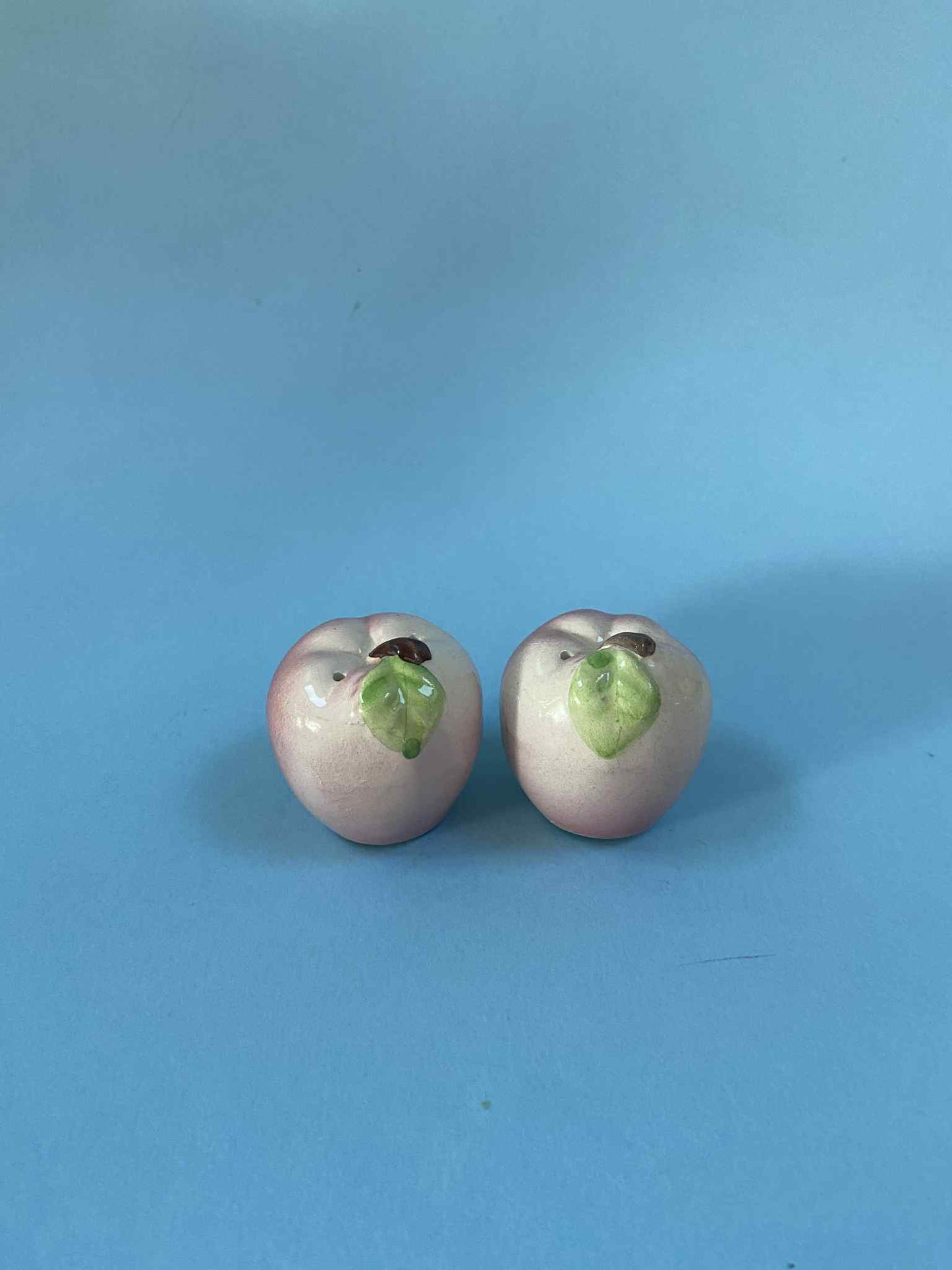 Duo salière poivrier céramique vintage POMME