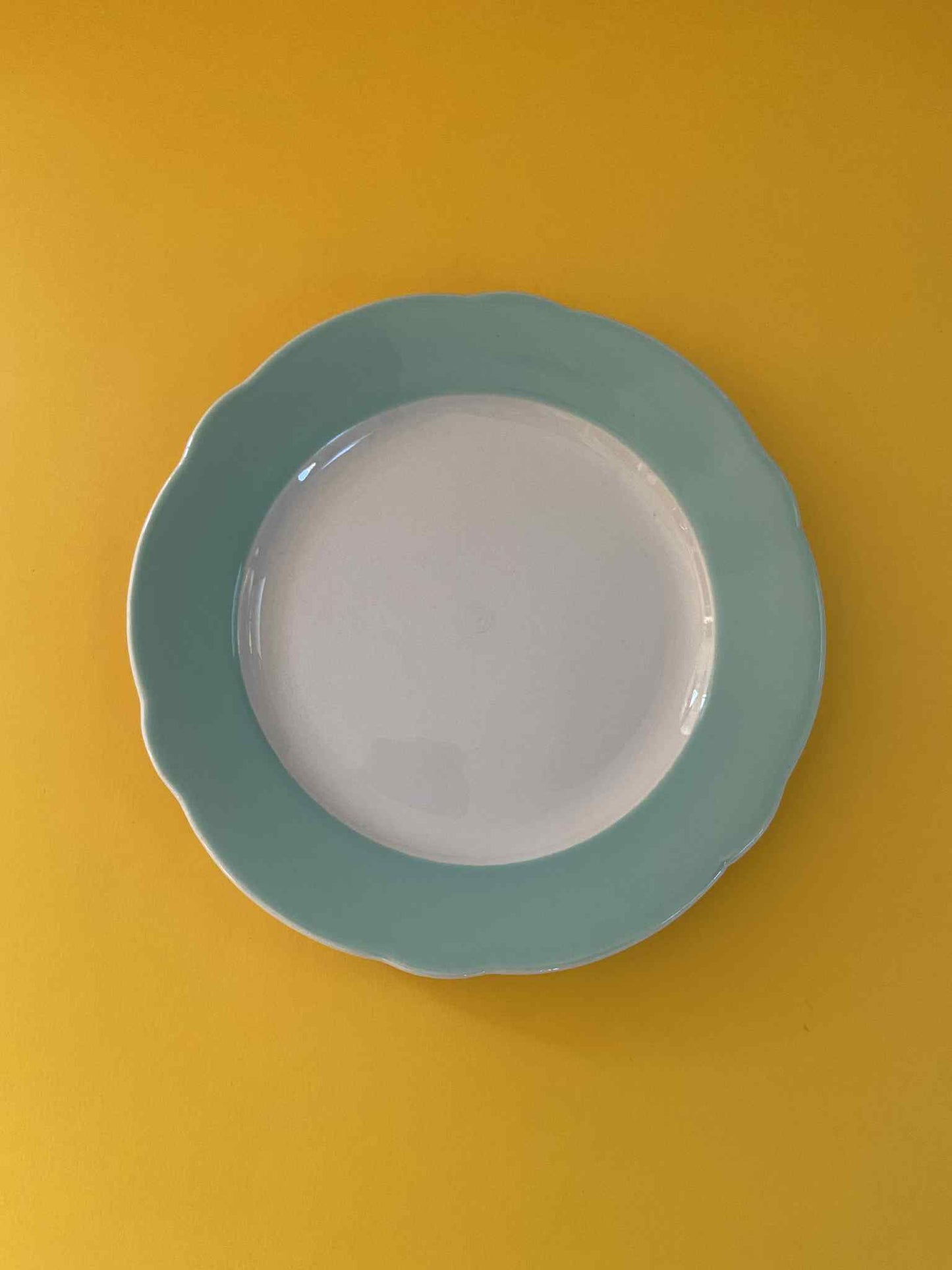 Assiette ondulée PASTEL BLEU