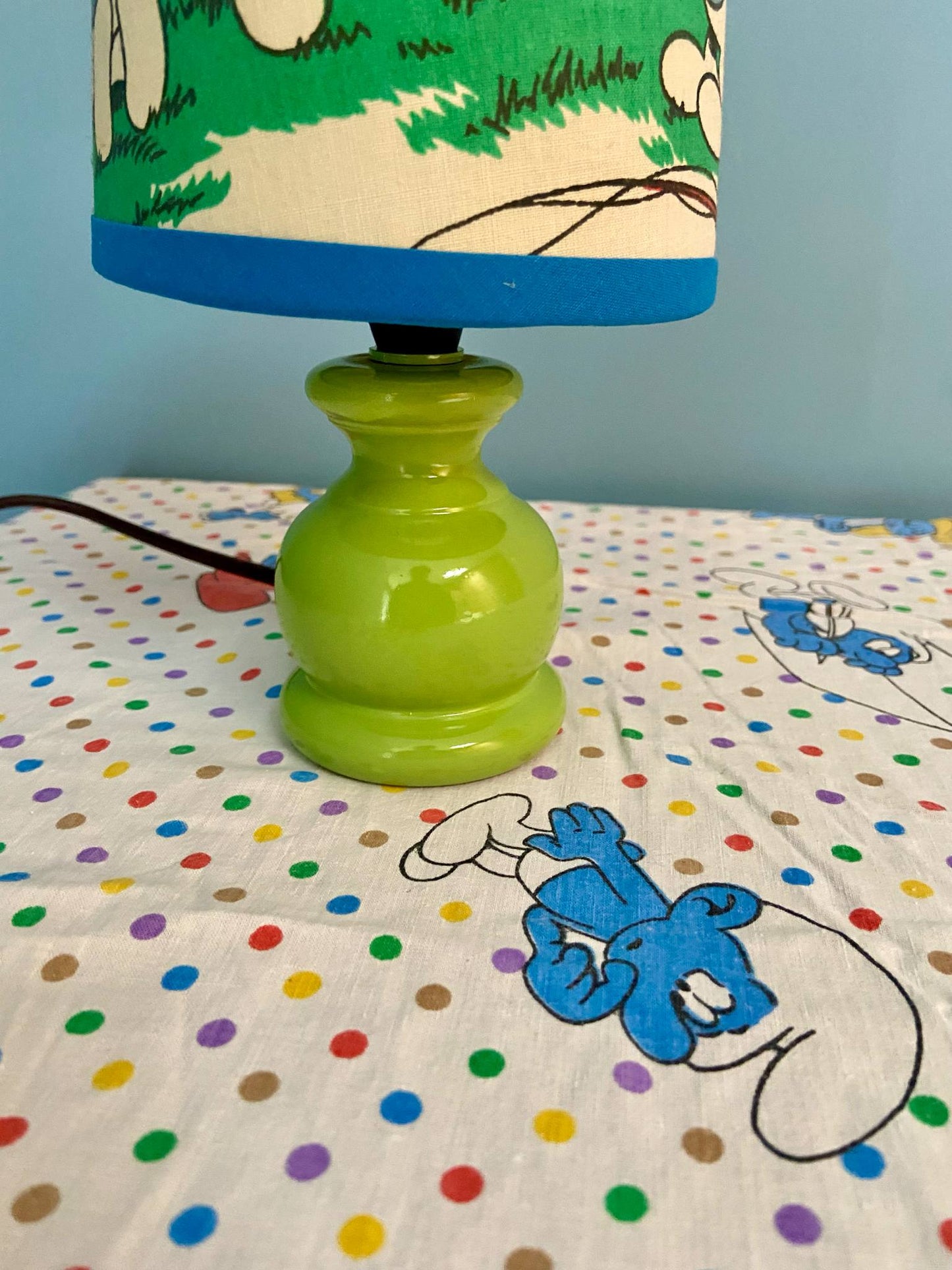 Bébé lampe Créa CHACH pied bois vert pomme abat-jour vintage SCHTROUMPS
