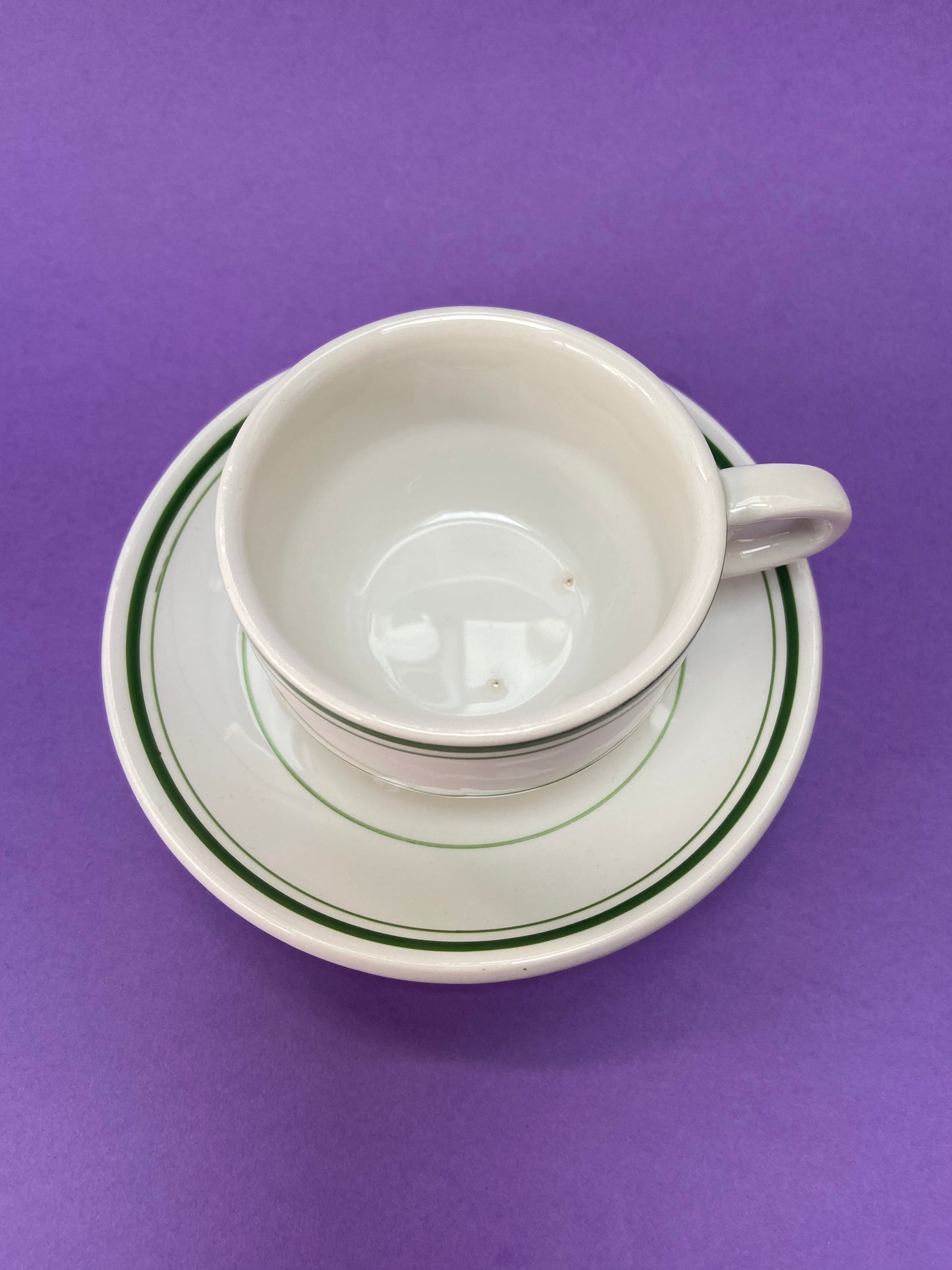 Tasse à café et sous tasse lignes VERT