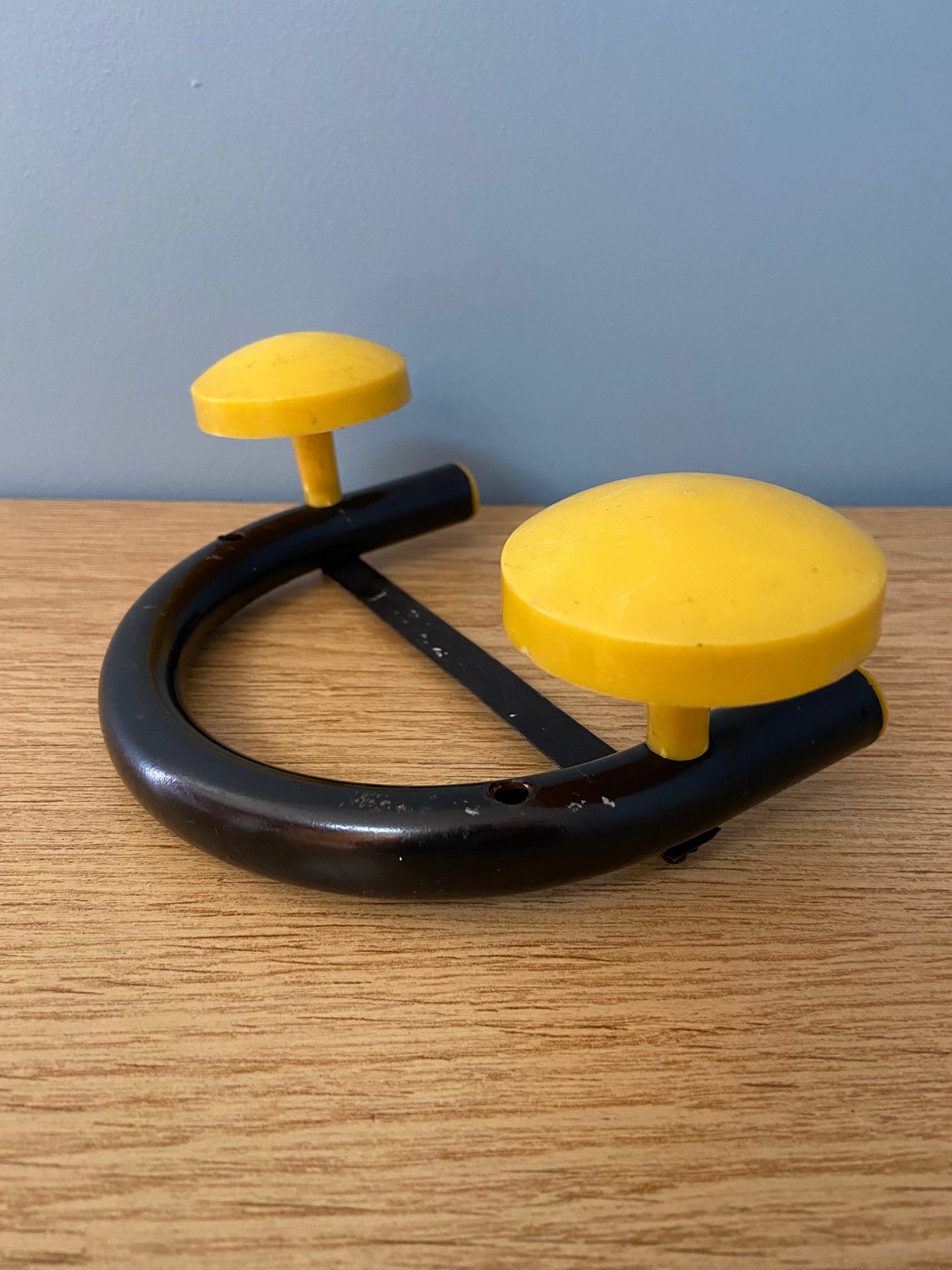 Patère métal vintage 2 accroches JAUNE