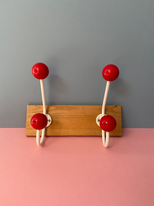 Patère vintage 4 boules ROUGE