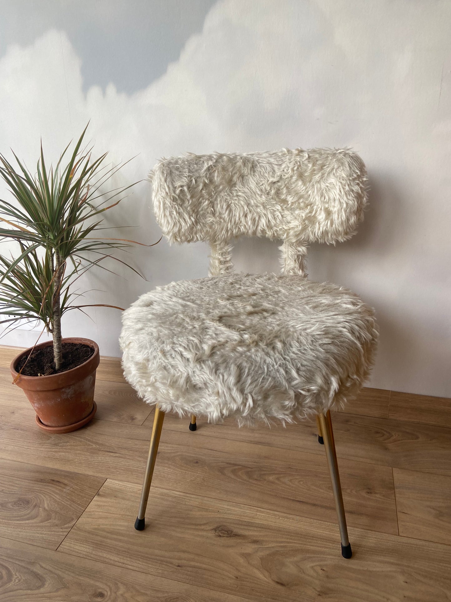 Chaise moumoute vintage type PELFRAN