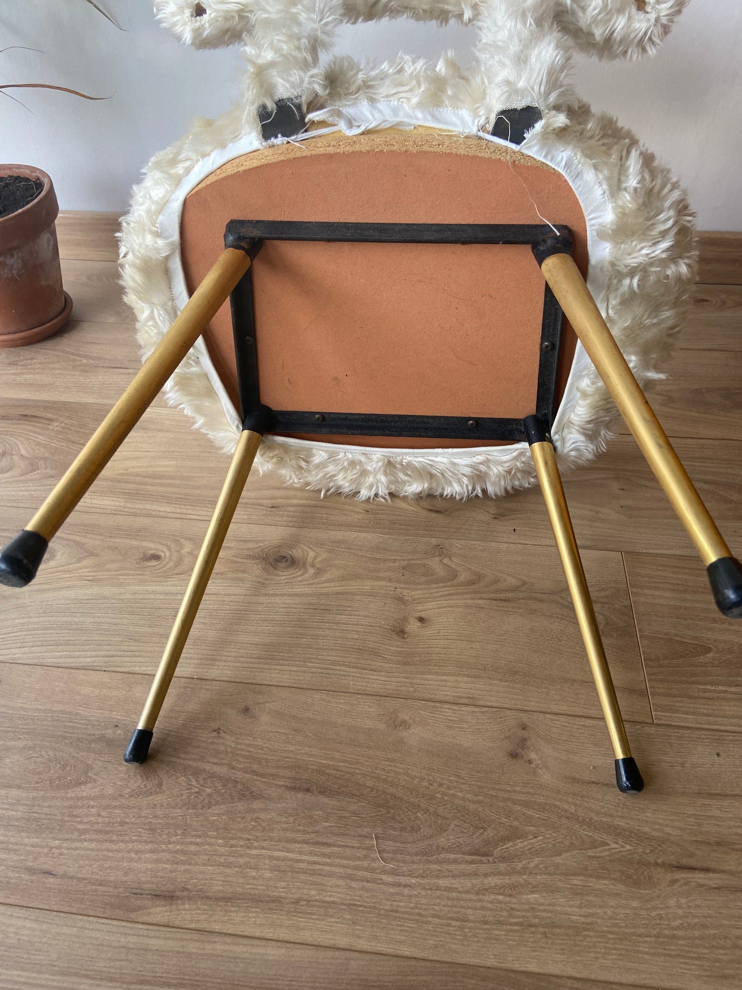 Chaise moumoute vintage type PELFRAN