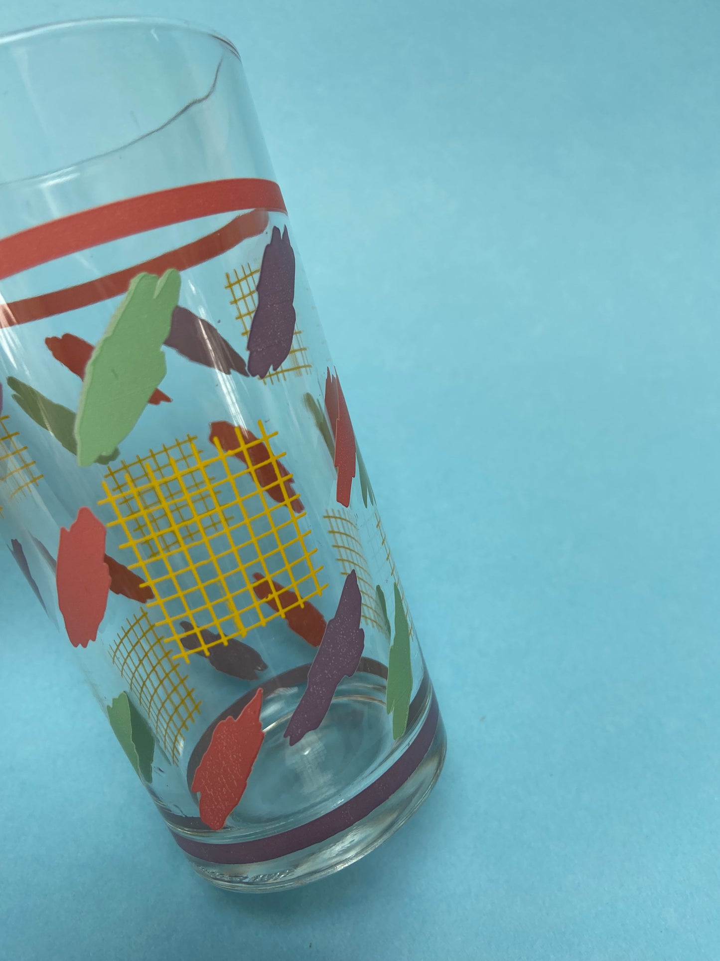 Verres à eau vintage coloré