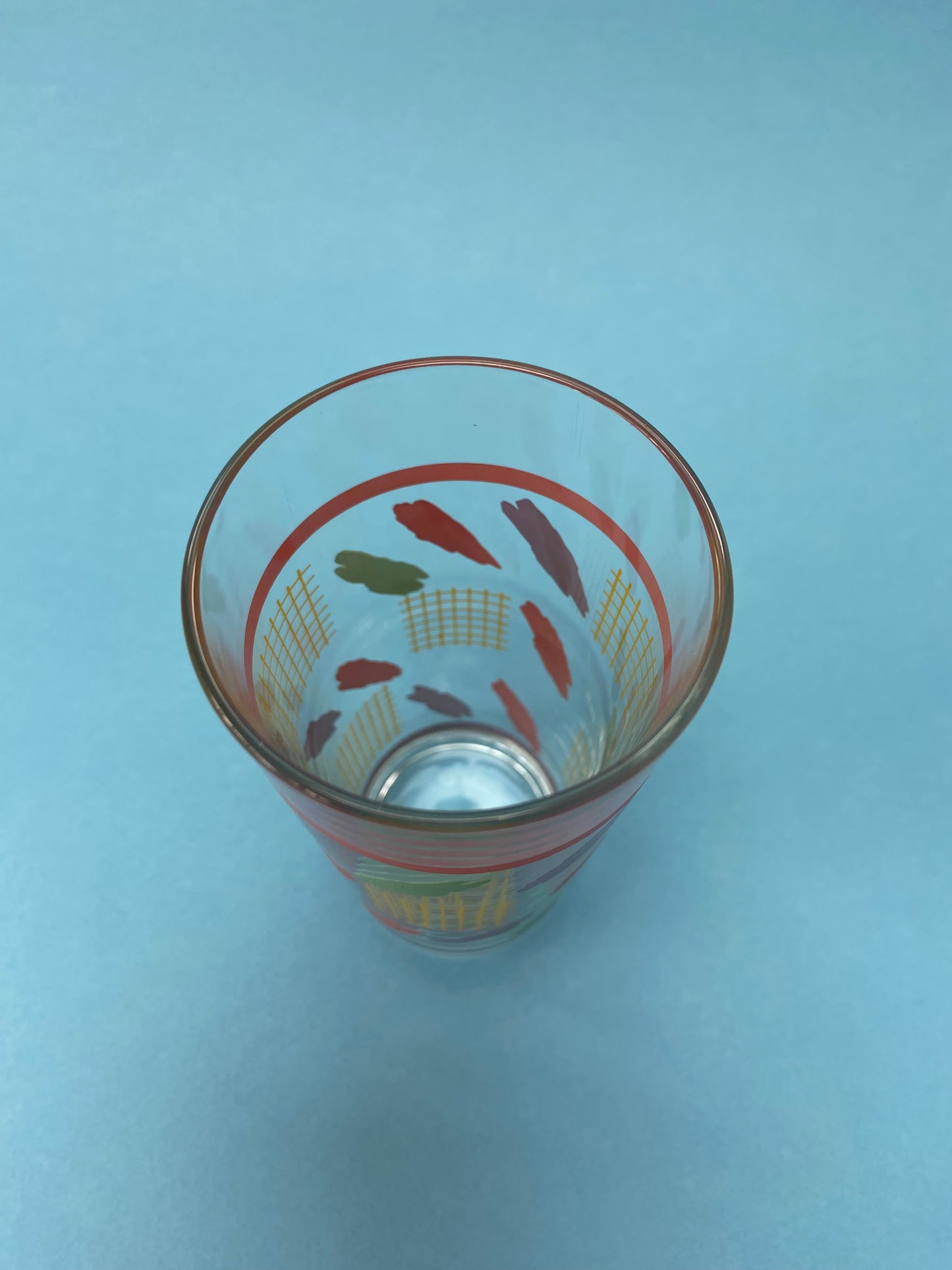 Verres à eau vintage coloré