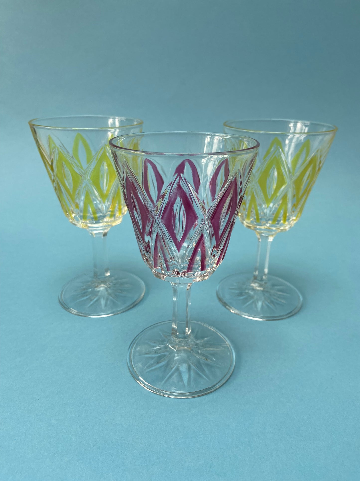Small ARLEQUIN wine glass, Reims crystal