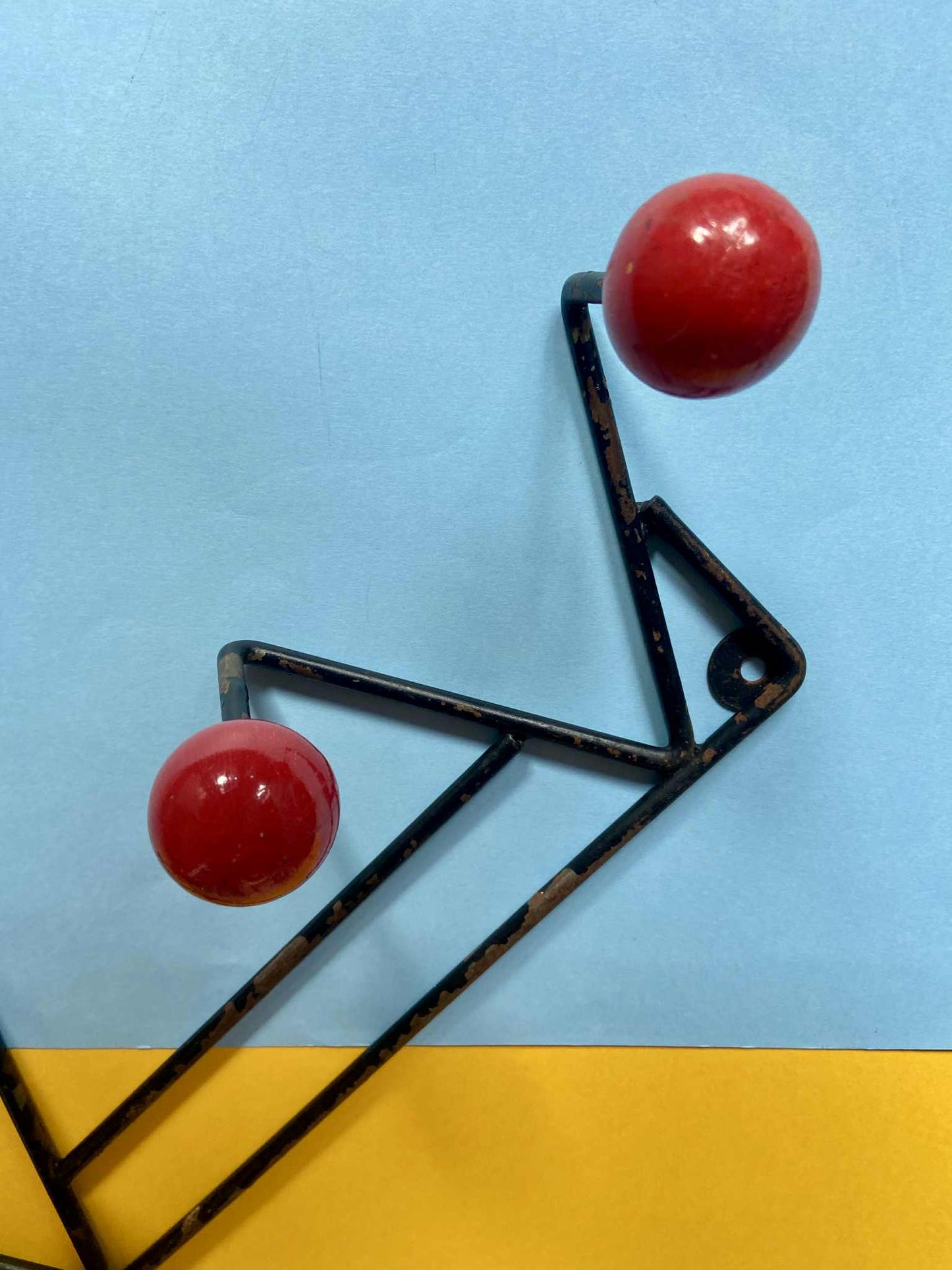 Patère fer forgé 4 boules ROUGE