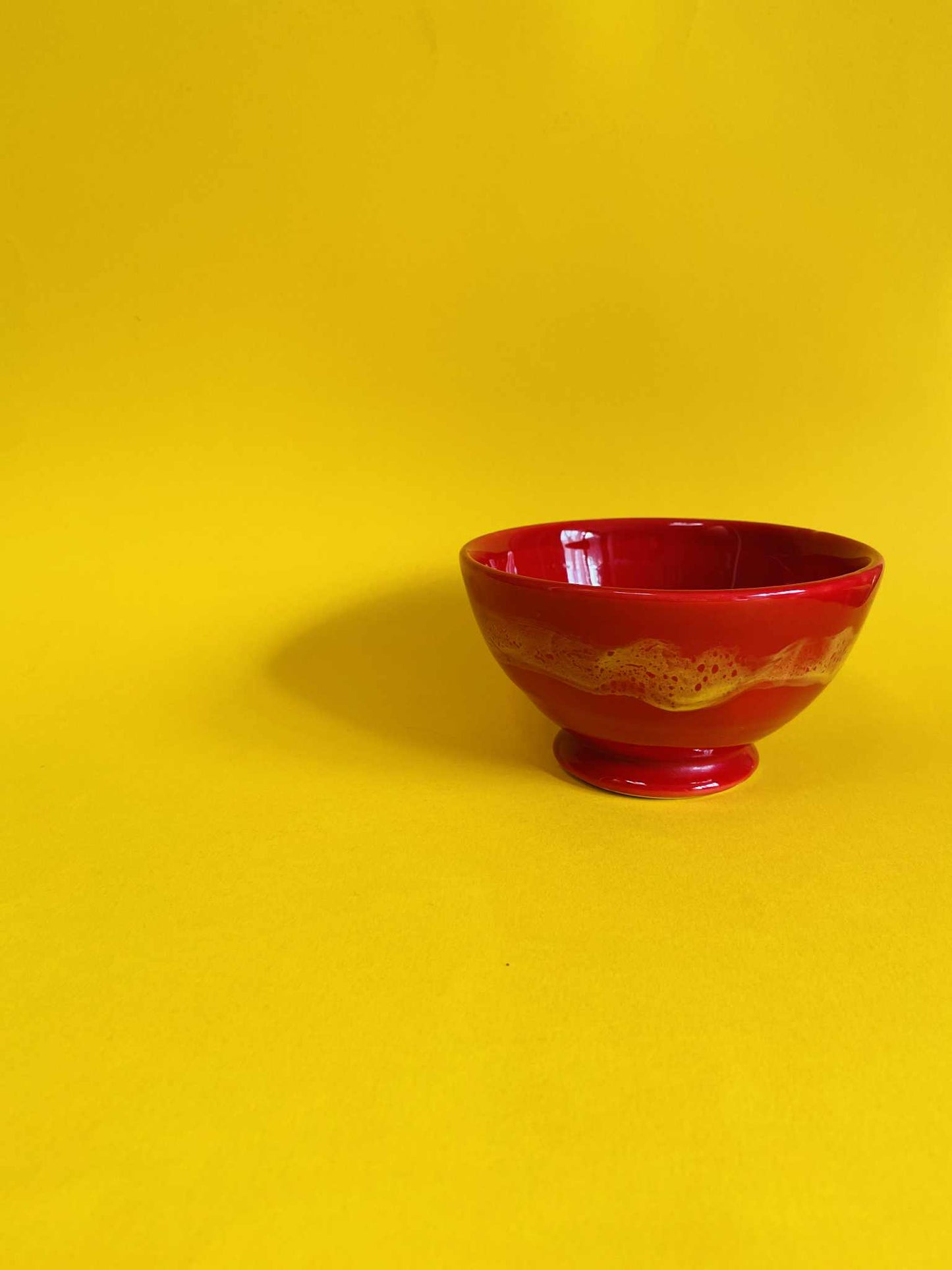 Bol céramique ROUGE écume JAUNE