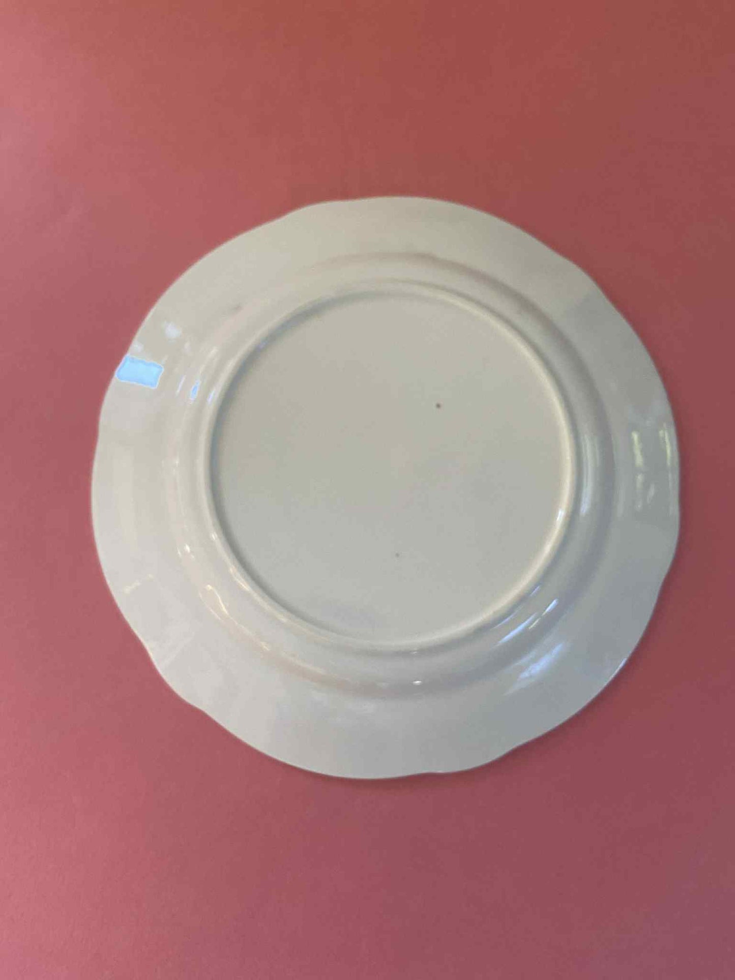 Assiette ondulée PASTEL JAUNE