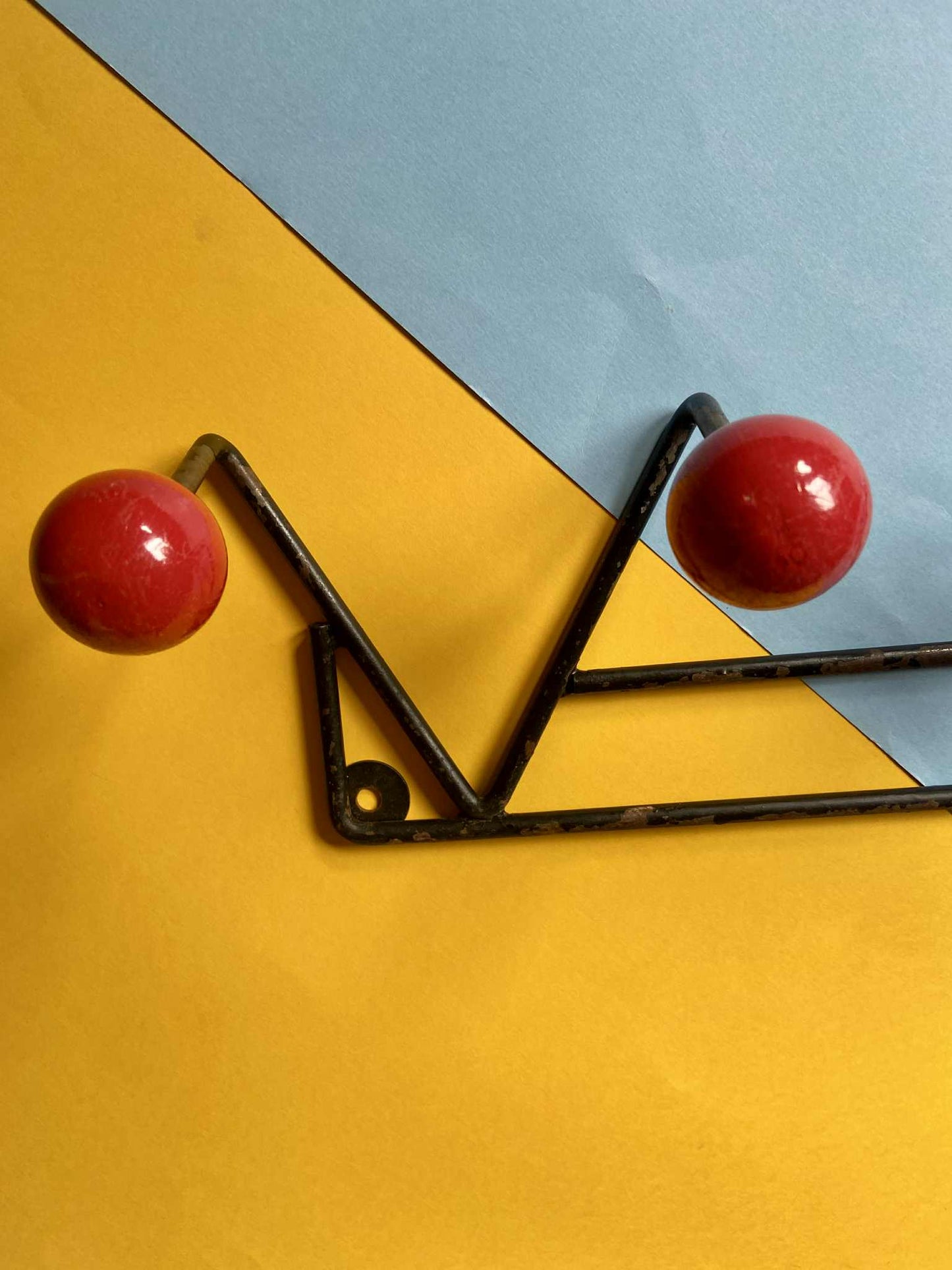 Patère fer forgé 4 boules ROUGE